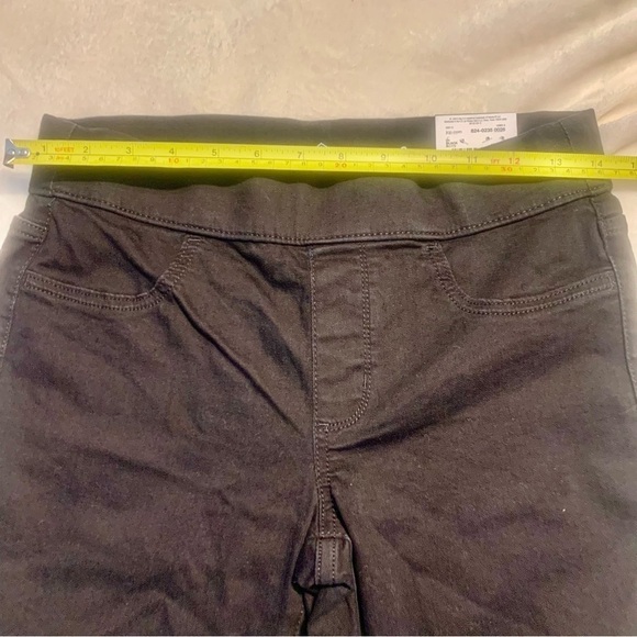 NWT Jeggings 2P St John’s Bay Black Mid-Rise Fitted Elastic Waist Flat Front New - Picture 10 of 13
